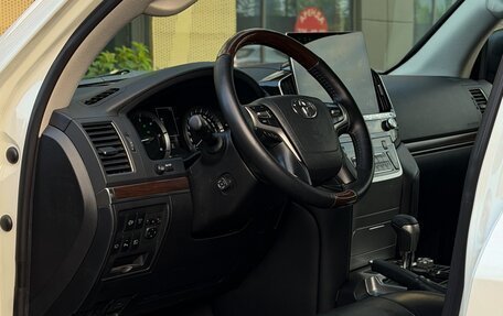 Toyota Land Cruiser 200, 2015 год, 5 200 000 рублей, 19 фотография