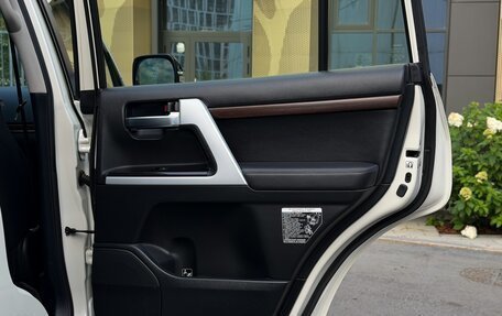 Toyota Land Cruiser 200, 2015 год, 5 200 000 рублей, 29 фотография