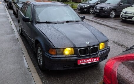 BMW 3 серия, 1998 год, 160 000 рублей, 1 фотография