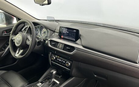 Mazda 6, 2016 год, 1 850 000 рублей, 20 фотография
