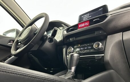 Mazda 6, 2016 год, 1 850 000 рублей, 24 фотография