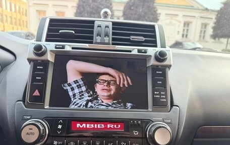 Toyota Land Cruiser Prado 150 рестайлинг 2, 2016 год, 4 600 000 рублей, 15 фотография