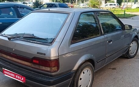 Mazda 323, 1988 год, 130 000 рублей, 2 фотография
