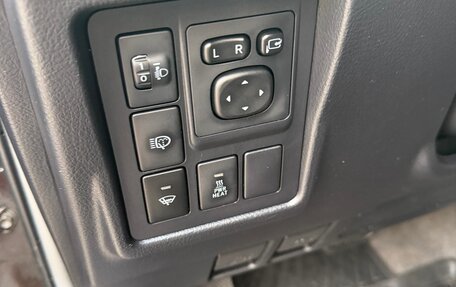 Toyota Land Cruiser Prado 150 рестайлинг 2, 2012 год, 3 350 000 рублей, 32 фотография