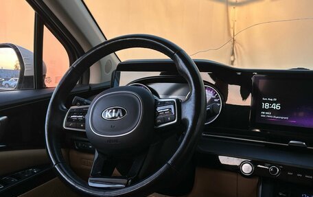 KIA Carnival, 2021 год, 3 400 000 рублей, 15 фотография