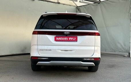 KIA Carnival, 2021 год, 3 400 000 рублей, 8 фотография