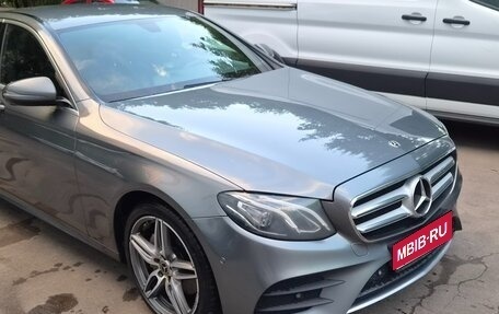 Mercedes-Benz E-Класс, 2018 год, 3 400 000 рублей, 1 фотография
