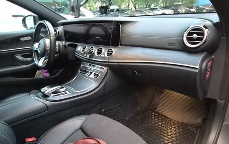 Mercedes-Benz E-Класс, 2018 год, 3 400 000 рублей, 8 фотография
