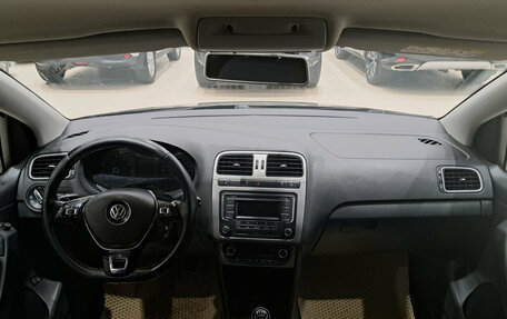 Volkswagen Polo VI (EU Market), 2016 год, 899 000 рублей, 17 фотография