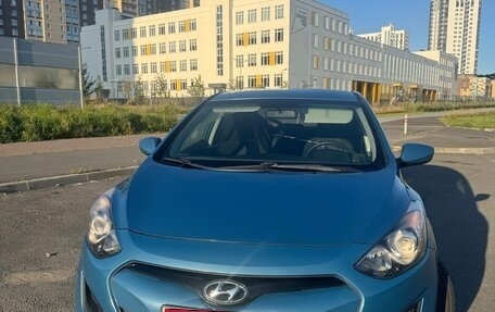 Hyundai i30 II рестайлинг, 2013 год, 900 000 рублей, 4 фотография