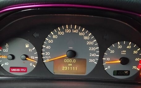 Mercedes-Benz E-Класс, 2000 год, 550 000 рублей, 1 фотография