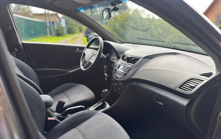 Hyundai Solaris II рестайлинг, 2015 год, 1 150 000 рублей, 9 фотография