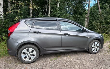 Hyundai Solaris II рестайлинг, 2015 год, 1 150 000 рублей, 6 фотография