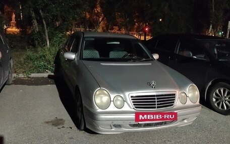 Mercedes-Benz E-Класс, 2000 год, 550 000 рублей, 2 фотография