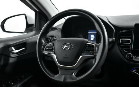 Hyundai Solaris II рестайлинг, 2021 год, 1 100 000 рублей, 15 фотография