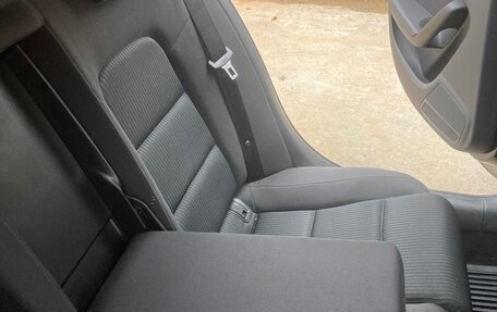 Audi A4, 2015 год, 1 420 000 рублей, 18 фотография