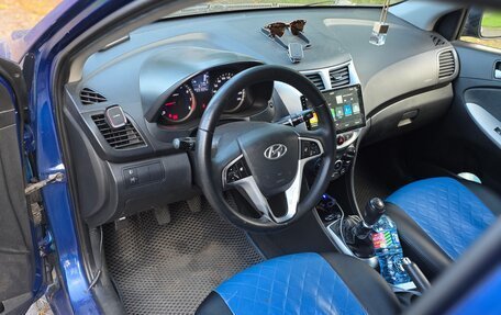 Hyundai Solaris II рестайлинг, 2012 год, 460 000 рублей, 10 фотография