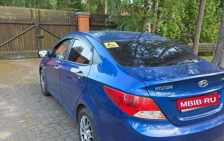 Hyundai Solaris II рестайлинг, 2012 год, 460 000 рублей, 5 фотография