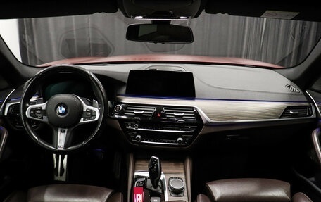 BMW 5 серия, 2019 год, 4 900 000 рублей, 10 фотография