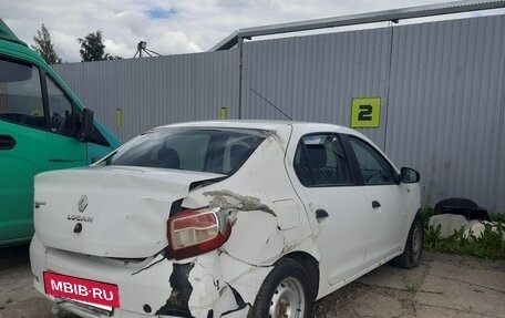 Renault Logan II, 2016 год, 200 000 рублей, 10 фотография