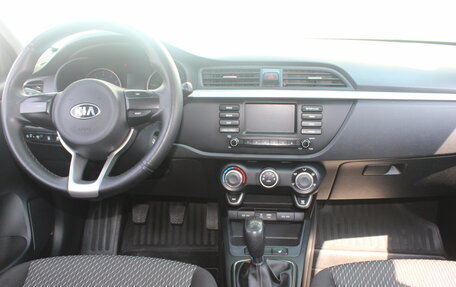 KIA Rio IV, 2018 год, 990 000 рублей, 9 фотография