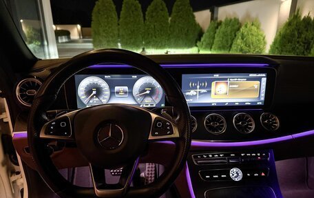 Mercedes-Benz E-Класс, 2017 год, 4 890 000 рублей, 22 фотография