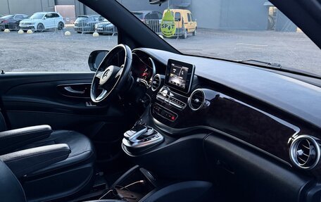 Mercedes-Benz V-Класс, 2018 год, 3 750 000 рублей, 7 фотография