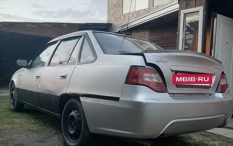 Daewoo Nexia I рестайлинг, 2011 год, 100 000 рублей, 5 фотография