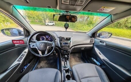 Hyundai Solaris II рестайлинг, 2015 год, 990 000 рублей, 33 фотография
