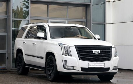 Cadillac Escalade IV, 2016 год, 3 790 000 рублей, 3 фотография