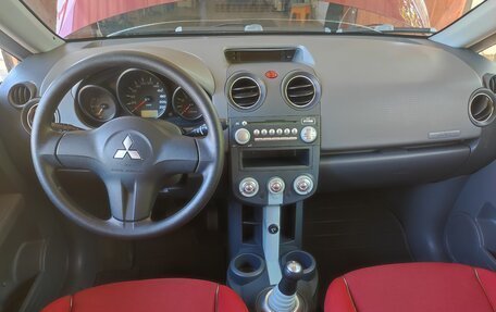 Mitsubishi Colt VI рестайлинг, 2006 год, 525 000 рублей, 8 фотография