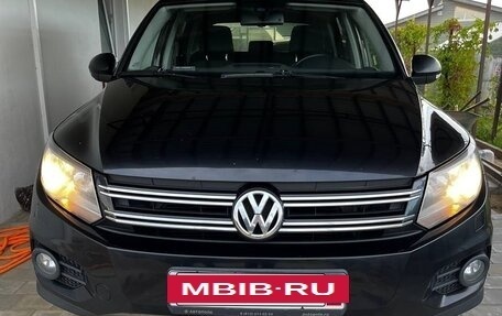 Volkswagen Tiguan I, 2013 год, 1 350 000 рублей, 2 фотография
