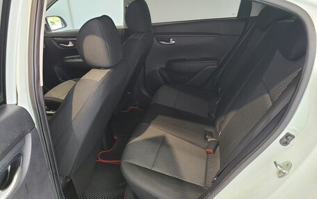 KIA Rio IV, 2018 год, 969 000 рублей, 28 фотография