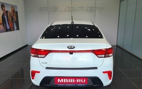KIA Rio IV, 2018 год, 969 000 рублей, 12 фотография