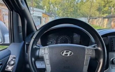 Hyundai Grand Starex Grand Starex I рестайлинг 2, 2010 год, 1 350 000 рублей, 7 фотография
