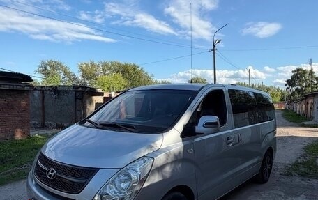 Hyundai Grand Starex Grand Starex I рестайлинг 2, 2010 год, 1 350 000 рублей, 4 фотография