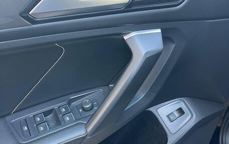 Volkswagen Tiguan II, 2021 год, 4 200 000 рублей, 13 фотография