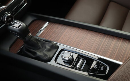 Volvo XC60 II, 2020 год, 4 990 000 рублей, 19 фотография