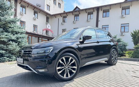 Volkswagen Tiguan II, 2019 год, 2 890 000 рублей, 2 фотография