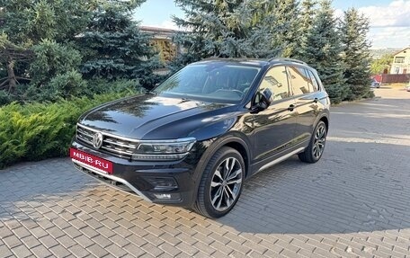 Volkswagen Tiguan II, 2019 год, 2 890 000 рублей, 11 фотография