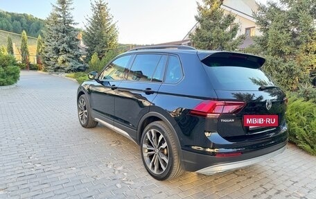 Volkswagen Tiguan II, 2019 год, 2 890 000 рублей, 13 фотография