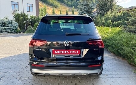 Volkswagen Tiguan II, 2019 год, 2 890 000 рублей, 9 фотография