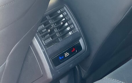 Volkswagen Golf VIII, 2022 год, 2 650 000 рублей, 11 фотография