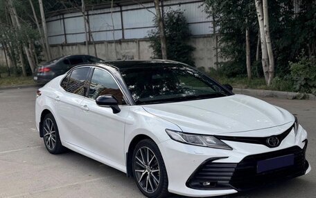 Toyota Camry, 2021 год, 2 650 000 рублей, 3 фотография