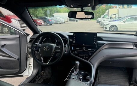 Toyota Camry, 2021 год, 2 650 000 рублей, 8 фотография