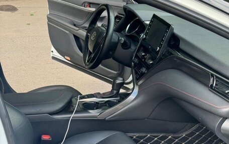 Toyota Camry, 2021 год, 2 650 000 рублей, 9 фотография