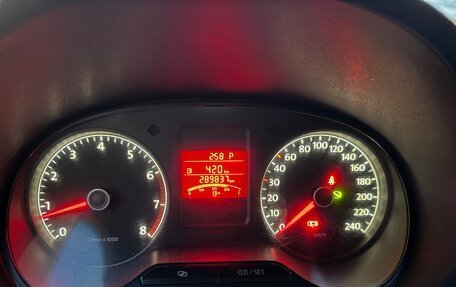 Volkswagen Polo VI (EU Market), 2012 год, 700 000 рублей, 11 фотография