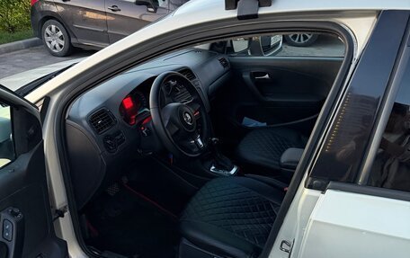 Volkswagen Polo VI (EU Market), 2012 год, 700 000 рублей, 28 фотография