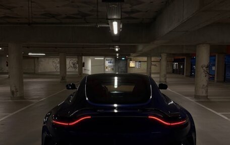 Aston Martin V8 Vantage IV, 2025 год, 9 фотография