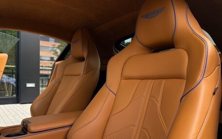 Aston Martin V8 Vantage IV, 2025 год, 14 фотография